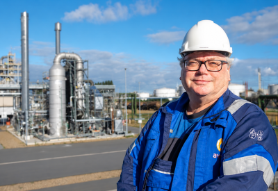 Industrieel portret bij de raffinaderij